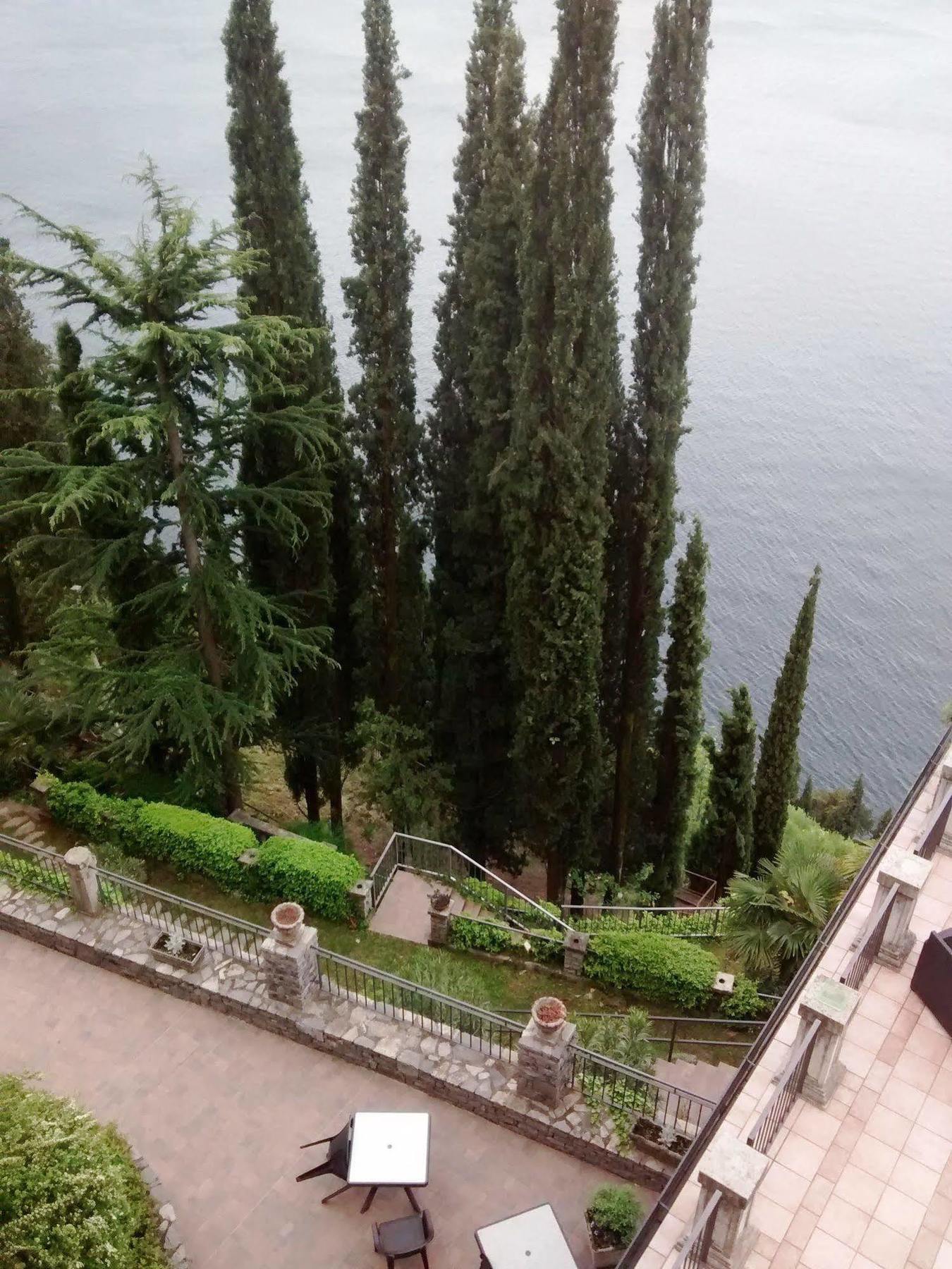 Albergo Eremo Gaudio Varenna Exteriér fotografie